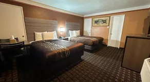 New Corral Motel - Image 2