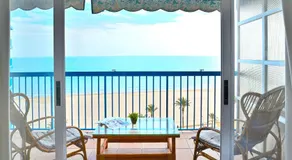 Stay In Azul - Image 4