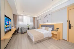 Xingyun Homestay (Daliang Qinghuiyuan Branch) - Image 2