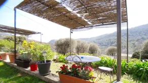 Agréable appartement entièrement équipé avec jardin, barbecue et terrasse | Vue montagne | Avec animaux autorisés - Image 3
