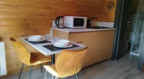 Cottage climatisé avec baignoire SPA 2 personnes - Image 3