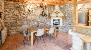 Private Apartment HerMes arT on the Karst Shared Pool & Parking - Image 3