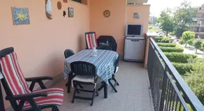 Casina Carina Carina - Image 3