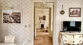 Apartment Luxury Nostalgia - Image 4