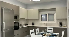 Zouf House Luxury Stay with Jacuzzi - Image 5