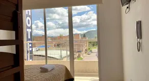 Hotel Universal - Image 2