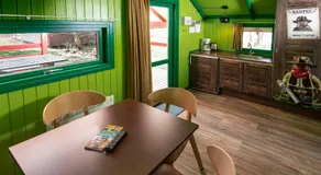 LEGOLAND Wilderness Barrels & Cabins - Image 2
