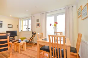 Shanklin Stunning Sea Views - Image 5