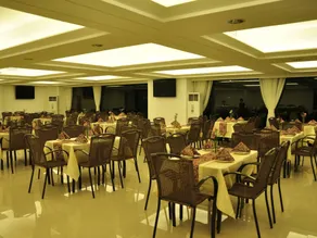 Libo Business Hotel - Image 3