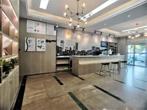 Super 8 Hotel Premier Suzhou Shihu Dong Road Metro Station - Image 2