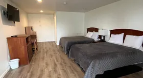 Blue Note Motor Inn - Image 2
