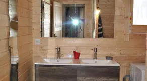 Chalet Enchanteur à Venosc avec Vue Panoramique et Jacuzzi - Image 2