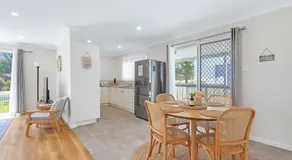 Sanctuary Cottage - Family Friendly - Image 3