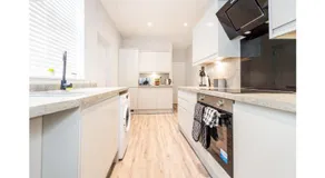 Hassle-Free & Handsome Brand-New 3-Bed Home - Image 5