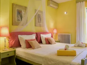 Isabella Country House Apartment - Image 2