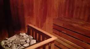 Club Torony Hotel - Image 5