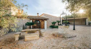 Finca Pure Vida Ses Roques - Image 5