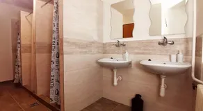 DIAMOND house - Image 2