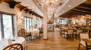Green House Hotel & Restaurant - Image 3