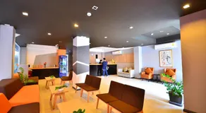 H2 Hotel - Image 2