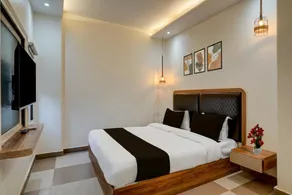 Hotel O CRPF Crossway Formerly V7 Inn Service Apartment - Image 2