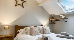 The Old Hayloft-Uk39431 - Image 2