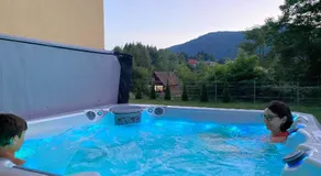 House of Laura - Image 2