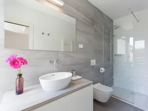 Luxurious Villa with Private Pool and Garden - Image 3
