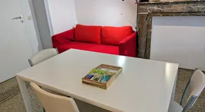 Central and convenient studio near supermarkets and public transports - Image 2
