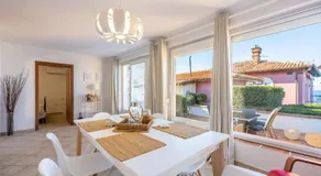Villa Dora - Boutique Apartments - Image 2