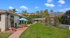 Garden Cottage at Miramar Beach with Shared Deck - Image 4
