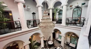 Sur Royal's Hotel - Image 2