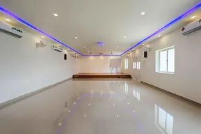 VARUNA INN BANQUETS & RESORT - Image 4