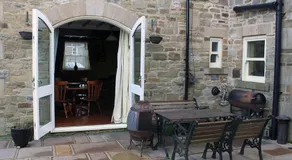 Hidden gem apartment in picturesque village close to Durham - Image 3