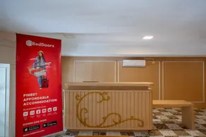 RedDoorz Plus @ Madukoro Raya Semarang - Image 3