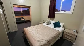 Railway Hotel Greymouth - Image 2