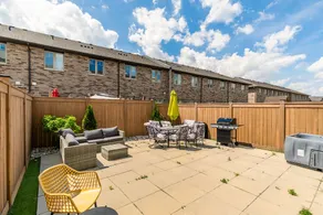 GlobalStay Waterfront 5 Bedroom Townhouse Hot tub Sauna Stoney Creek - Image 4