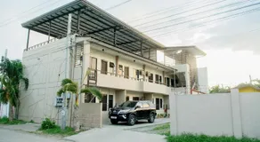 Contemporary cozy 6- 2BR Apartment - Image 4