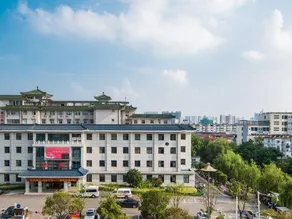Homeinn Ripple Yun Hotel (Yangzhou Shouxihu MixC Store) - Image 2