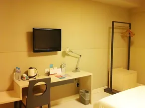 Jinjiang Inn Tianjin Binhai New District Yujiapu - Image 2