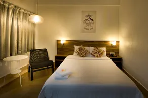 Dynasty Inn - Image 2