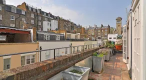 Ennismore Mews - Image 4