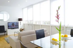 Old Street City Apartments - Image 2