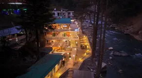 The Trippy Tribe Riverside Hostel Kasol - Image 4