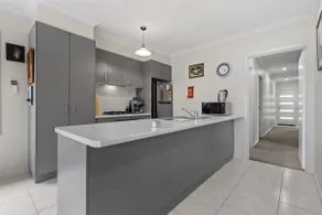 Blissful Ballarat 2BR Holiday Haven - Image 4