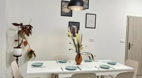 123 Shop & Stay - Image 5