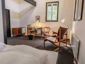 House of Finn Juhl Hakuba - Image 2
