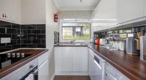 51 Norton Park - Image 2