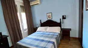 Hostal Río Paraná - Image 2