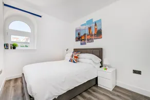😍 M11 - Modern 2 bedroom apartment near Hyde Park - Image 4